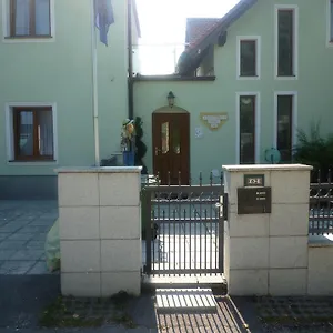  Apartment Gartenpension Prosl